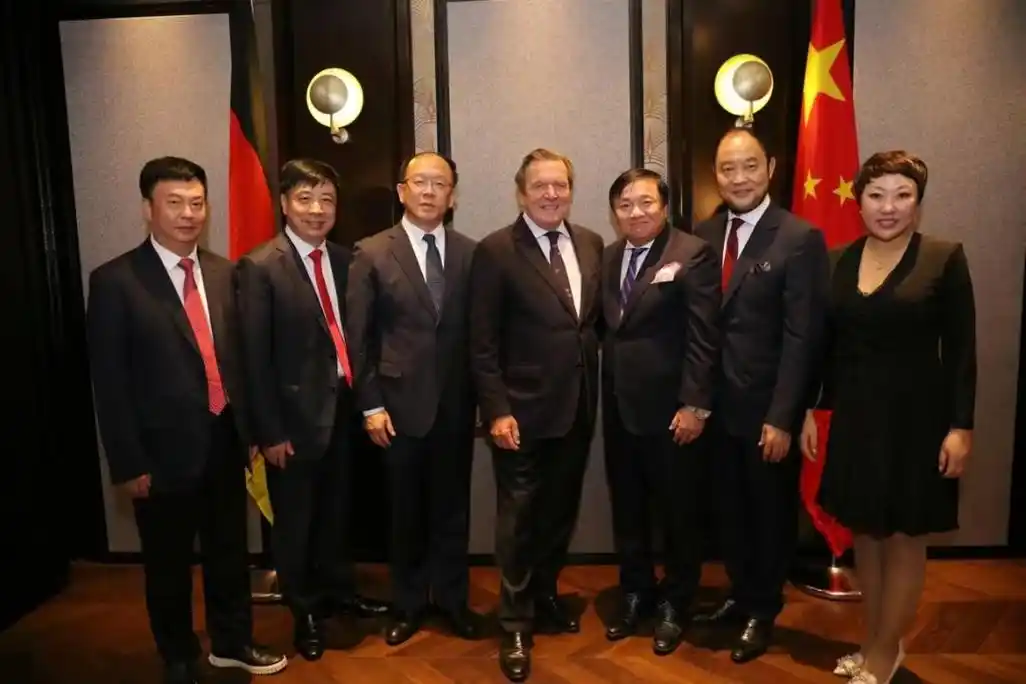 黄奕的第一任丈夫姜凯到底有多壕?