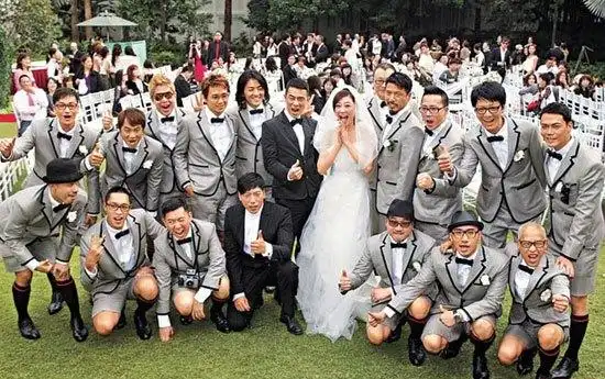 陈小春抢新娘罚饮洗脚水 应采儿豪情吻新郎(组图)