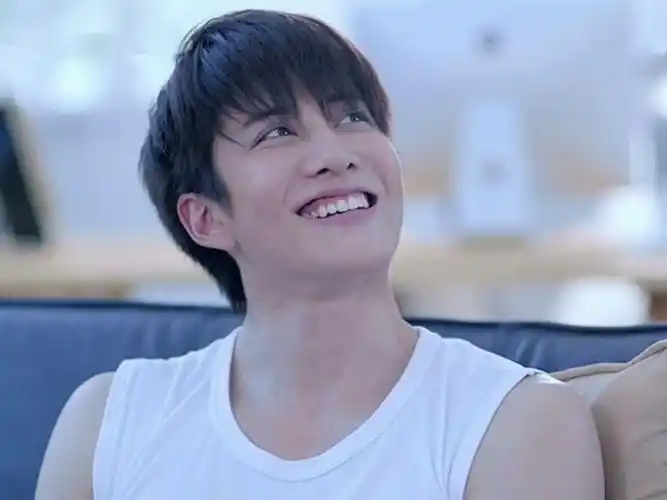 泰国人气帅哥mike高清帅气图片