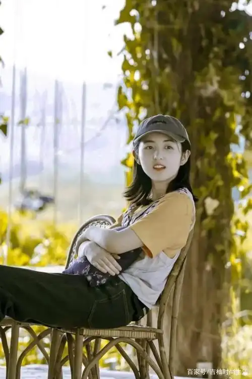 向往的生活张子枫妹妹灵气的穿搭