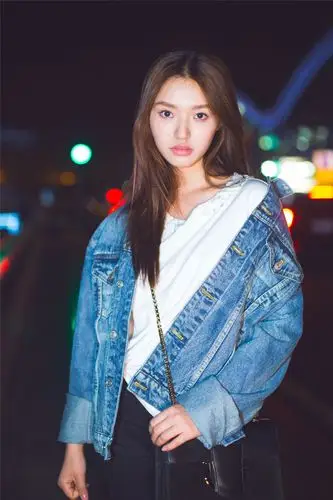 2017米兰时装周九月机场街拍:林允(你的胖鱼请接收( ))