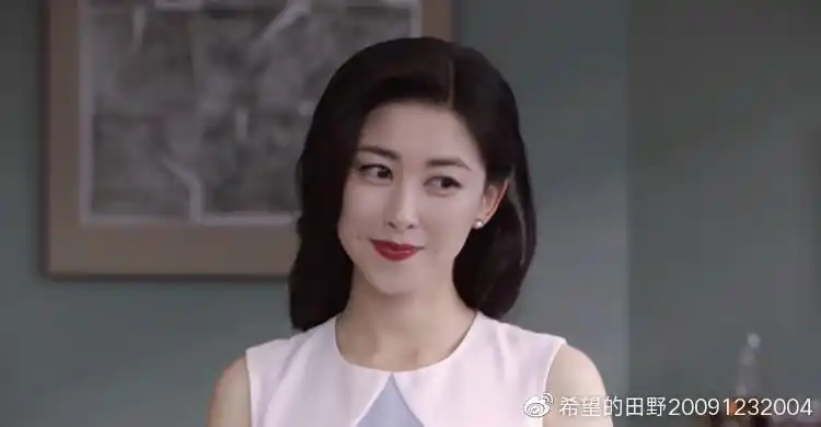 精英律师中的朱珠饰演风情万种的秘书栗娜为何会输给戴曦