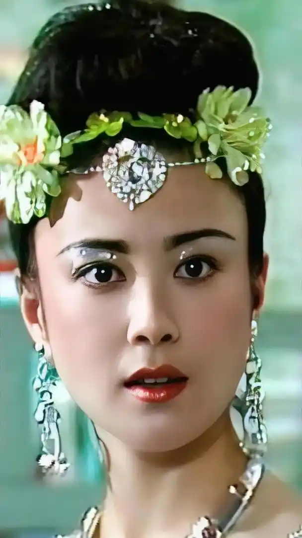 傅艺伟版妲己美到惊艳,也是无法超越的经典_网易订阅