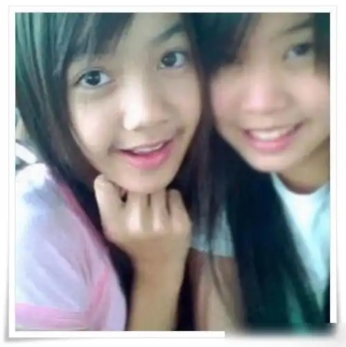 单眼皮rosé被指整容"换脸"?