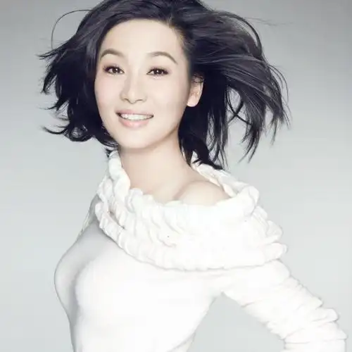 票数:862人气:998投票徐帆个人资料详细资料>别名:暂无性别:女国籍