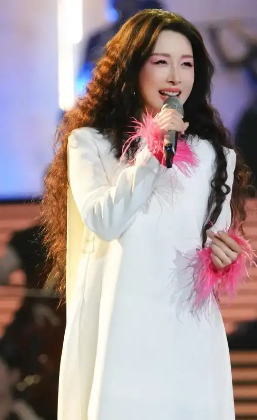 专访歌手孙悦我有一颗强大的心脏67