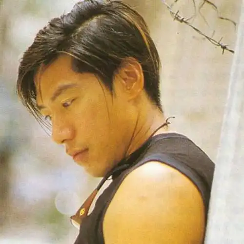 东星耀扬反派大哥 张耀扬劳累过度已无曾经大哥风范