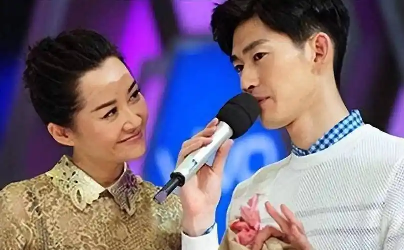 "撩汉无数"许晴:与华晨宇相爱引张翰吃醋,亿万身家迷住京圈大佬_刘波