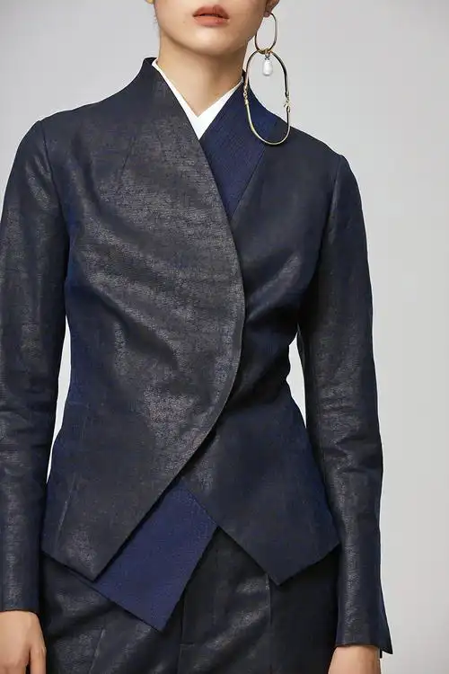 jancho/德玺见萩「香云纱」立领不对称门襟外套 女士西服