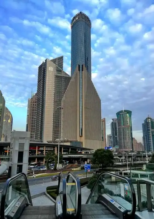 2021年2月4日相聚在上海浦东香格里拉大酒店.