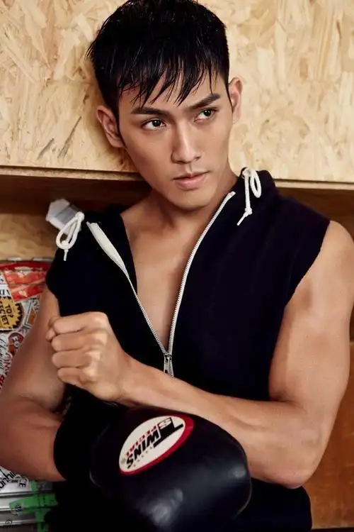 黄恺杰_演员_作品_个人资料_简历_生日_经历_留言 - 酷乐米