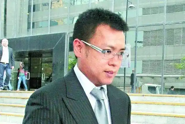 负责收集"新义安"的情报 包括向华炎在内的八位龙头人物 全部落网