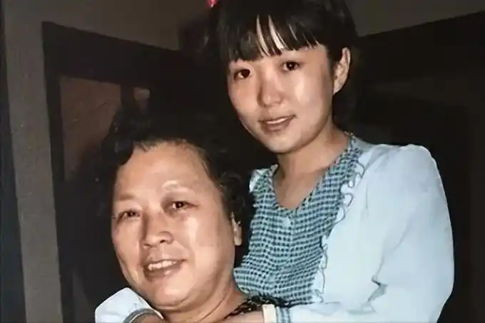 回顾著名歌唱家王昆与丈夫同年去世弥留之际终于解开心结