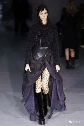 关于朋克风的服装只知道viviennewestwood21世纪的朋克服装风格可不止