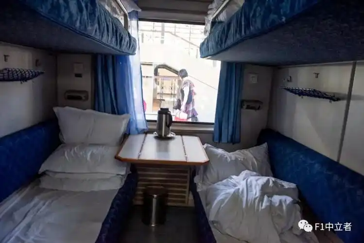 普通软卧包间,摄于2015年7月1日
