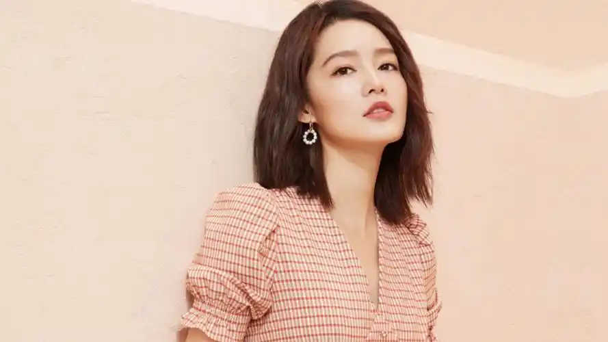 李沁清新少女风壁纸(5/9)