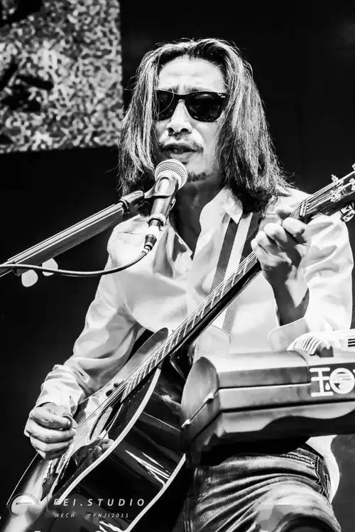 演出回顾|谢天笑「再次来临」唱谈见面会_阿飞