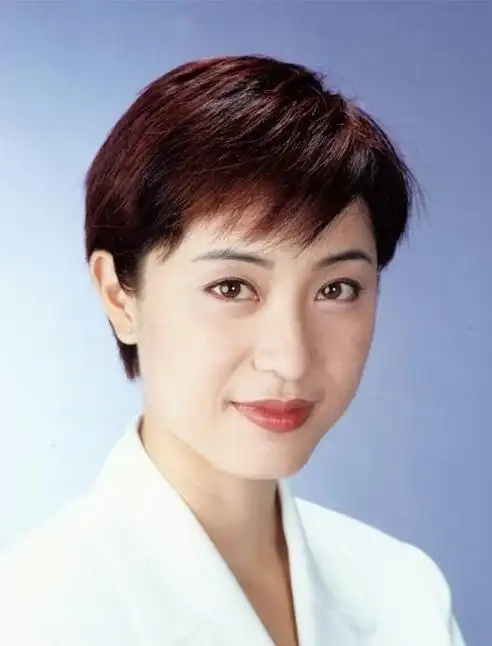 被骗2个亿的那种(陈法蓉短发的电影是哪一个) - 小黑情感