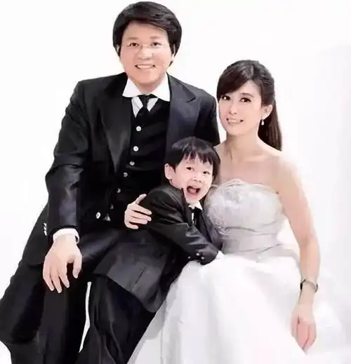 孟庭苇遭香港艳星张暖雅曝出轨女助理12岁儿子的回应让人佩服