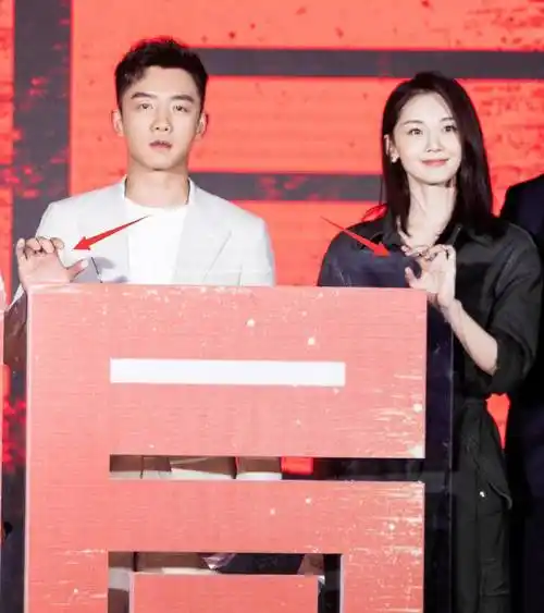 分手5年后,再看郑恺程晓玥,才发现郑恺离开时为何坚定_俩人_感情_母亲