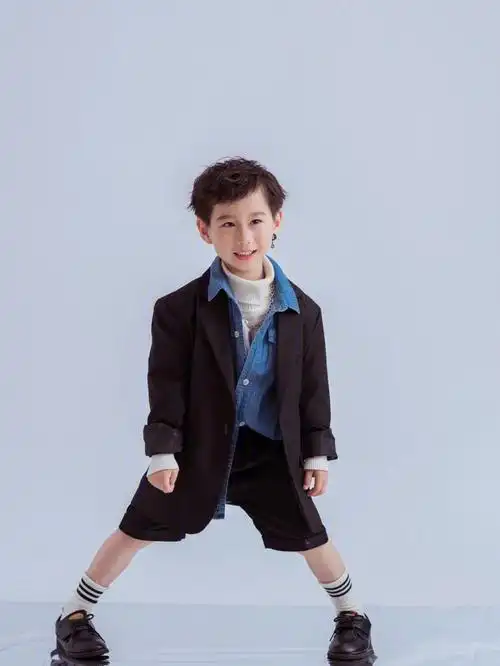 可爱的小男孩儿童摄影儿童肖像