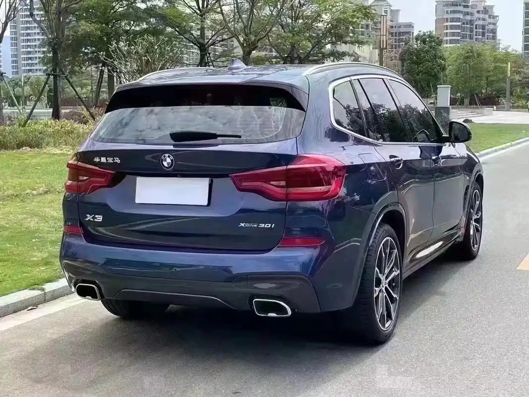 21年9月上牌宝马x3    私家美女一.21年9月上牌宝马 - 抖音