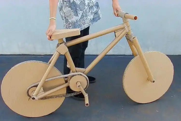 纸板自行车