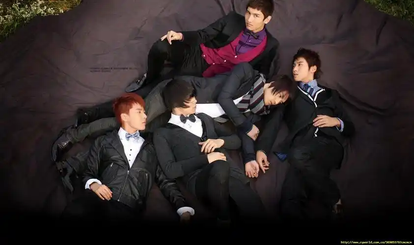 东方神起-mirotic 的望址是?