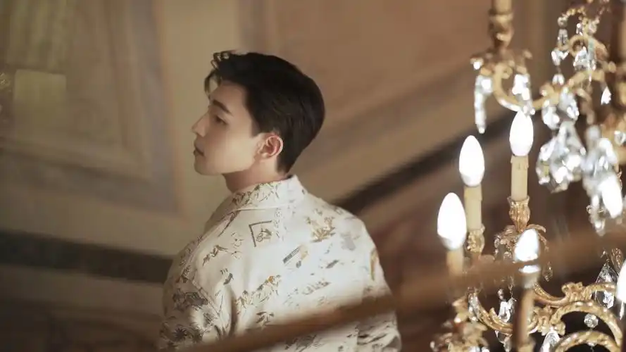 有好看的邓伦壁纸分享吗