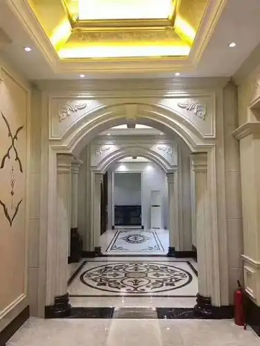 运用合适的门洞造型可以让墙体生动,美观,也能很好地区分空间,明确