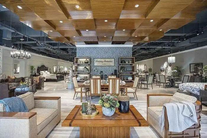 作为"莱克星顿家居"的全国首个体验店,跨界合作,品类升级,集软装配饰