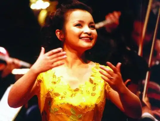 资料:著名抒情花腔女高音歌唱家—吴碧霞(图)