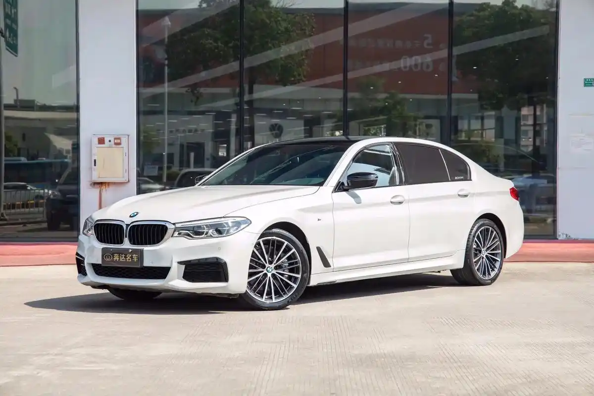 2020款宝马530li领先型m运动套装