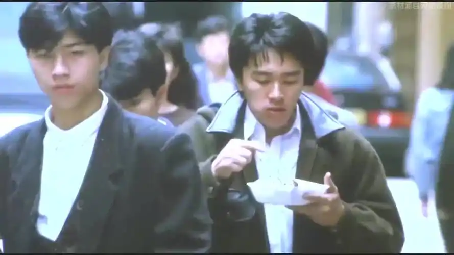影剧吃盒饭:段奕宏吃青菜饭,吴孟达吃鸡腿饭,星爷发哥最经典