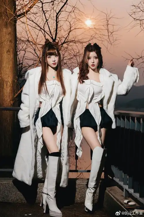 和@by2girl一起用玩味心态迎接新年降临,为跨年夜注入多巴胺的快乐