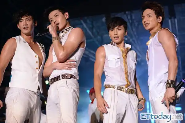 lollipop@f3缺1合体好困难! 爆敖犬妈阻止儿子同台