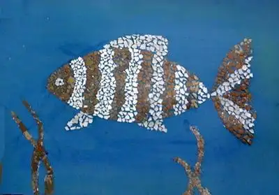 碎鸡蛋壳手工粘贴画小猪_碎鸡蛋壳手工粘贴画欣赏