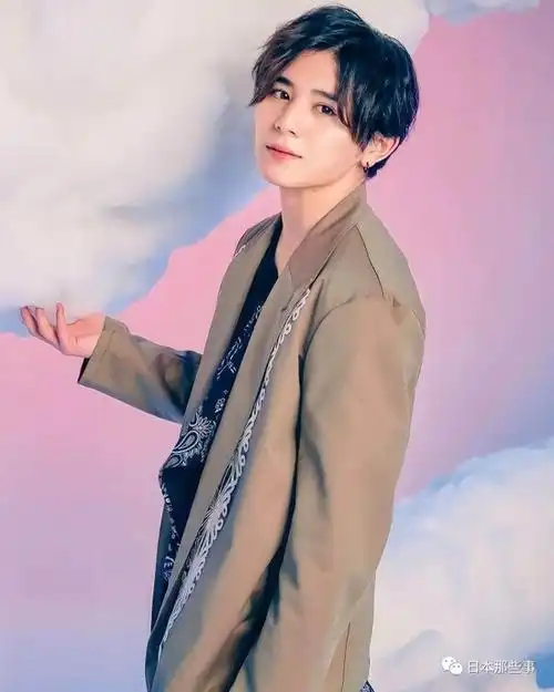 钢炼发布会遭遇私生饭山田凉介发文警告