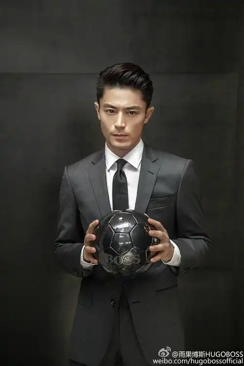 bossmanoftoday#霍建华先生于德国总部访问期间,身着boss "create