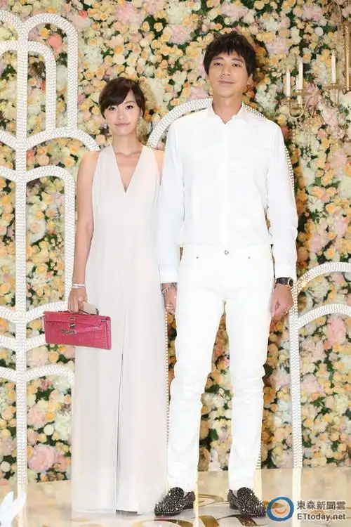 ▼苏见信走白马王子风,搭上身高非常显眼!(图/记者李钟泉摄)