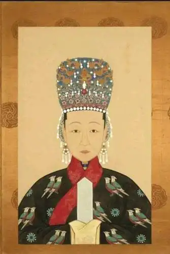 明朝十八位皇后画像:元朝皇后圆脸,清朝皇后锥子脸,你看明朝?