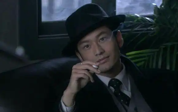 怎么看待黄海波在《新上海滩》中的表现?