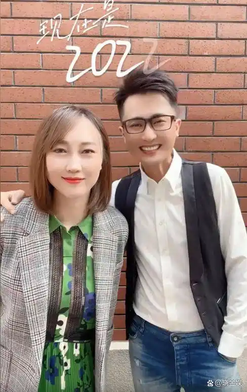 下面就让我们一起来看看主持人杨帆结婚十年之间的变与不变,都有哪些