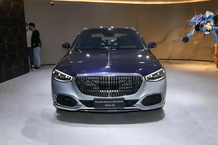 375.8万元 迈巴赫s 680新增车型上市 配双色车身