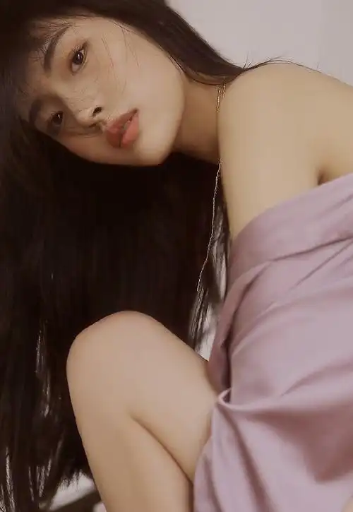 性感长发美女曼妙好身材写真性感美女大胆艺术写真照