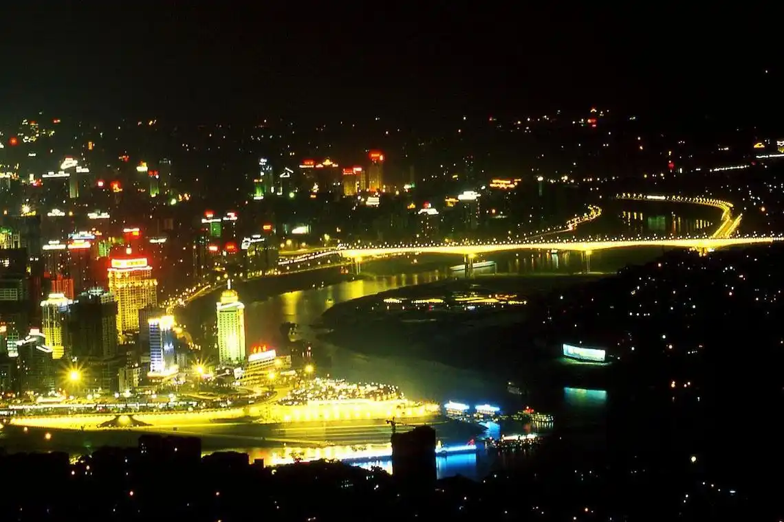 想要远离城市的喧嚣,静心品味悠闲自在的时光吗?那么,来綦江吧!