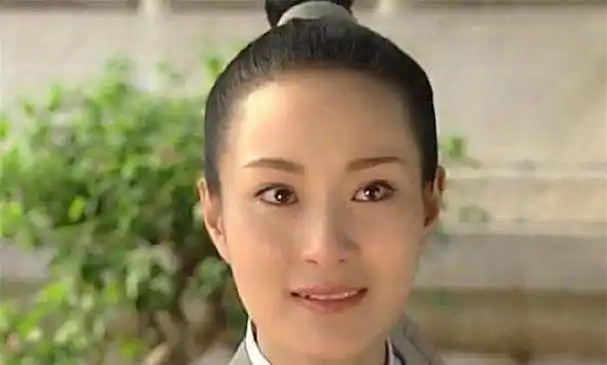 那《穿越时空的爱恋》就是大陆穿越剧的鼻祖,由张庭,徐峥主演,讲述的