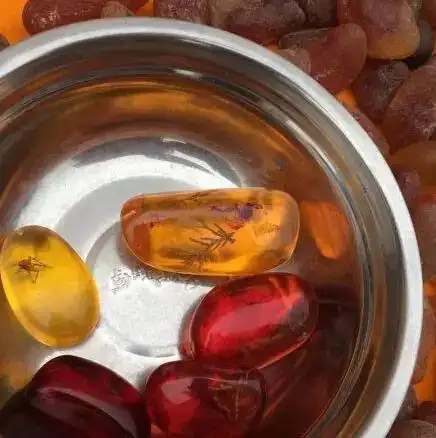 这不是琥珀,这叫马丽散,警惕!