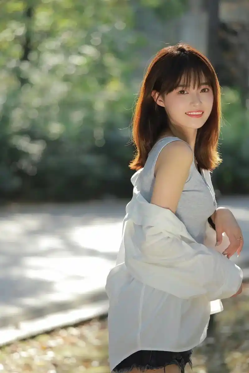 我见到你第一眼就知道你是我的菜.#分享照片 #笨蛋美女 - 抖音