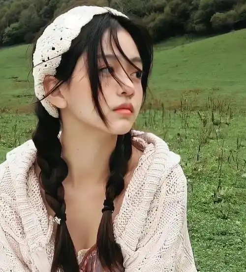 麻花辫发型大盘点 长发扎辫子甜美迷人_时尚扎发 - 美发站